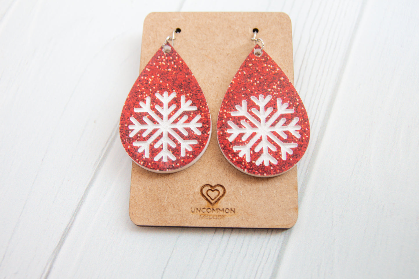 Holiday Snowflake Engraved Earrings – Festive Teardrop Design